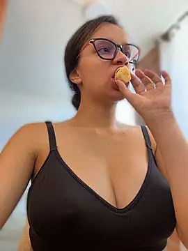 Soy_Sara7 live cam on StripChat