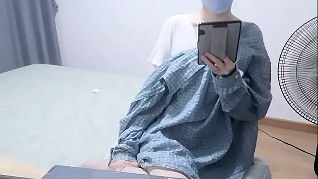 xinyibao live cam on StripChat