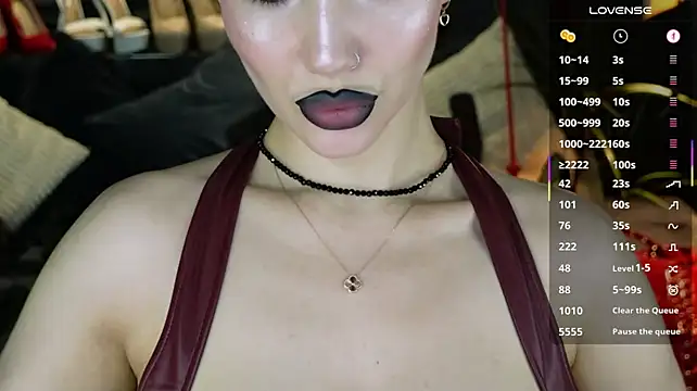 MistressDarsy live cam on StripChat