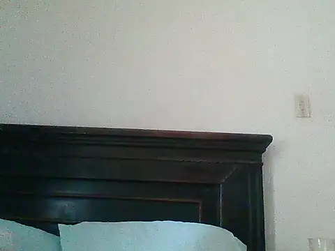 HallyGirlHot live cam on StripChat