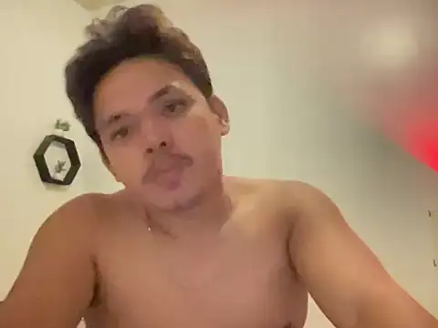 chris_oncam live cam on StripChat