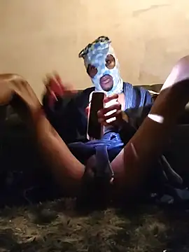 THATHAIRYTALLDUDE live cam on StripChat