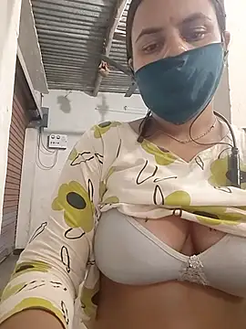 taniya0 live cam on StripChat