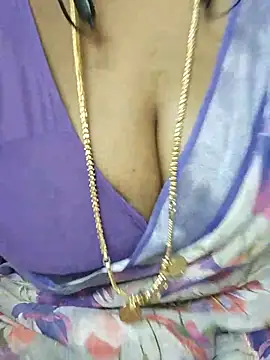 niki076_tamil live cam on StripChat