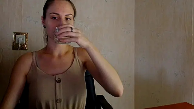 Just_Julie_ live cam on StripChat