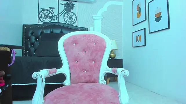 Juliana_milf_ live cam on StripChat