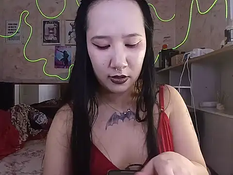 Japabaixinha live cam on StripChat