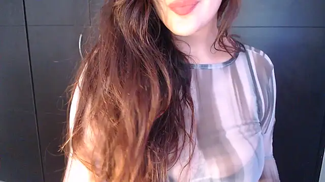 AdharaLujan live cam on StripChat