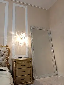AuroraRenard live cam on StripChat