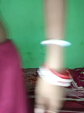 juhi06 live cam on StripChat