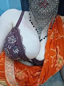 Indian_Coupl3 live cam on StripChat