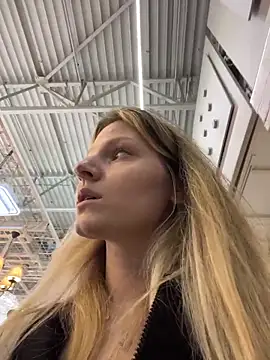 MaryHiggins live cam on StripChat
