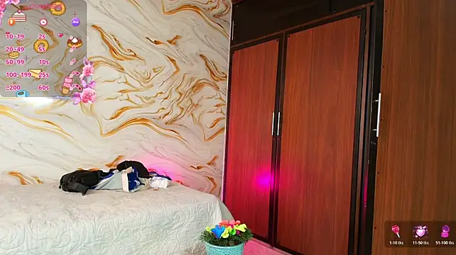 EbonyHansNight live cam on StripChat