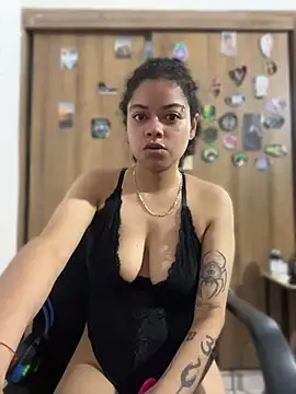 VelvetSasha live cam on StripChat