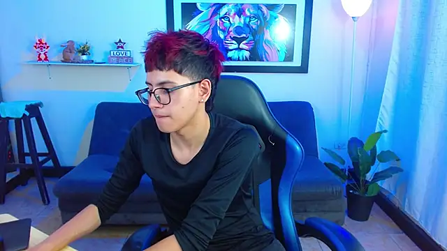 alexcum_18