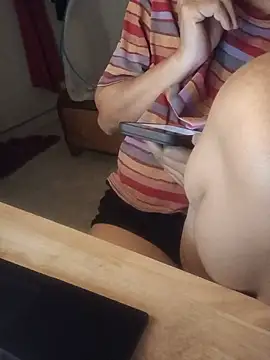 Belle-ee live cam on StripChat