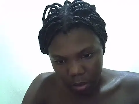 hotnayah live cam on StripChat