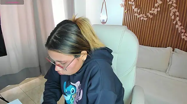 Evely_crosss webcam