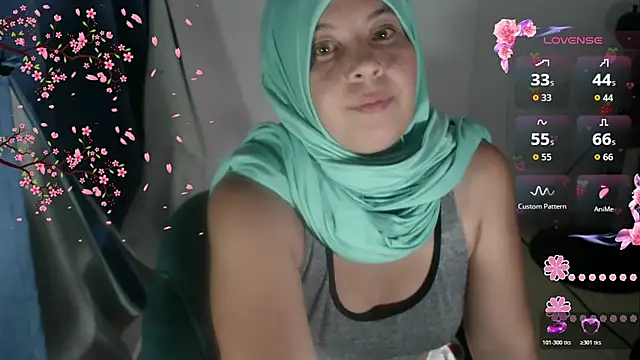MELEK_SAMAD live cam on StripChat
