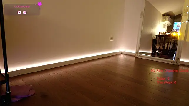 gingeralemilf (G milf) - Last Tip gets Nylon Footjob Vid in PM