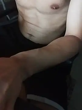 tieulinhlung live cam on StripChat