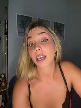 space_couple webcam