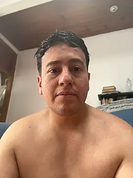 oliver_price1 live cam on StripChat