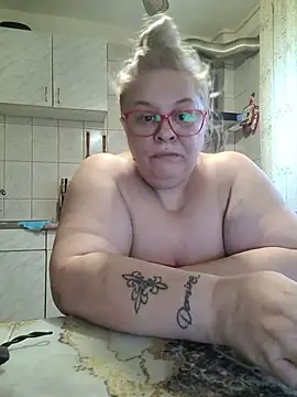 AriannaMilf live cam on StripChat