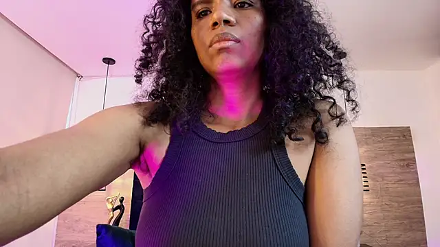 Ellie-Alves