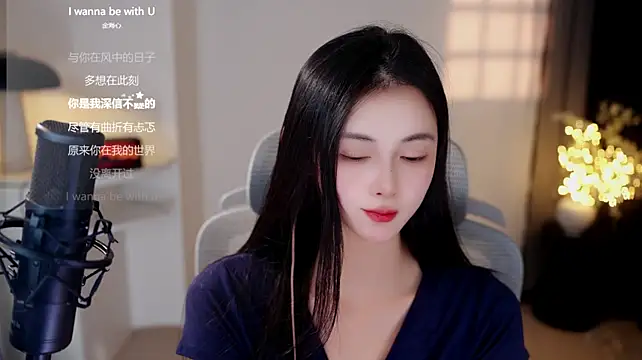 Ocean--Lili live cam on StripChat