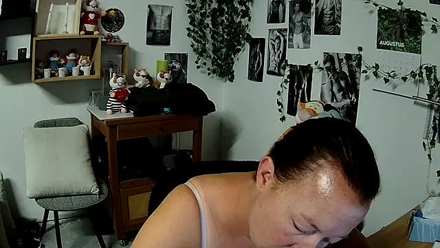 AnyaKrey@xh live cam on StripChat