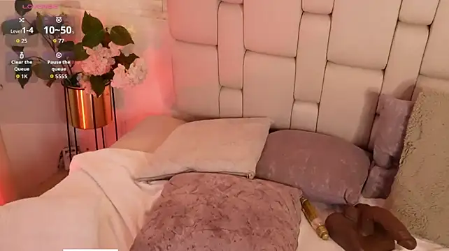 Ariia_Blaze live cam on StripChat