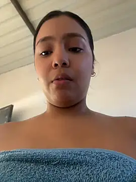 Baby_morena12 live cam on StripChat