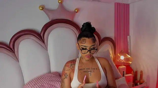Mia_Jansen live cam on StripChat