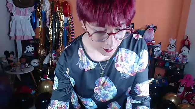 MissMiia2 live cam on StripChat