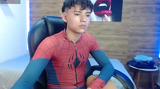 Ryan_grayx live cam on StripChat
