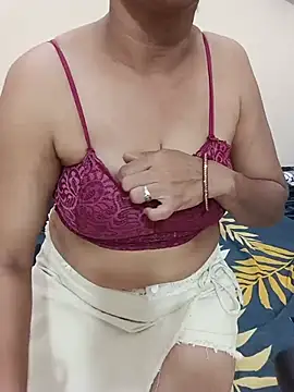 MAHI_RAWAT01 live cam on StripChat