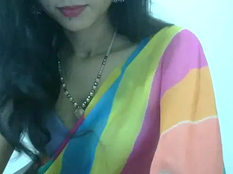 Laila_Cute live cam on StripChat