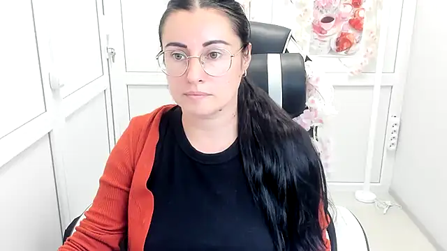 ChloeVibee live cam on StripChat