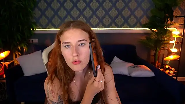 MirellEmber live cam on StripChat