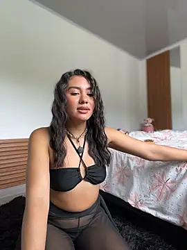 Soy_Daniela live cam on StripChat