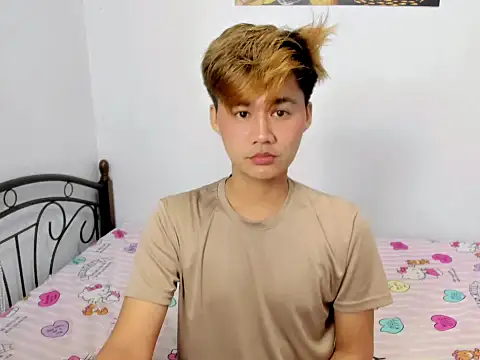 urasian_jhon live cam on StripChat