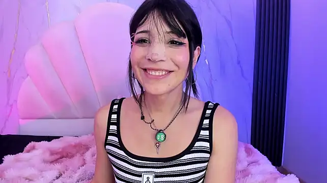 AliiceWonderland_ live cam on StripChat