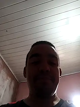 morenogostoso29 live cam on StripChat
