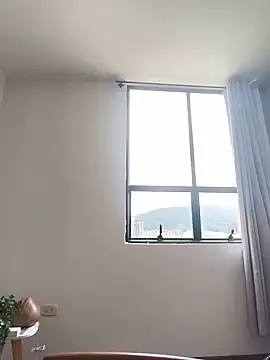 Luna_Rose1 live cam on StripChat