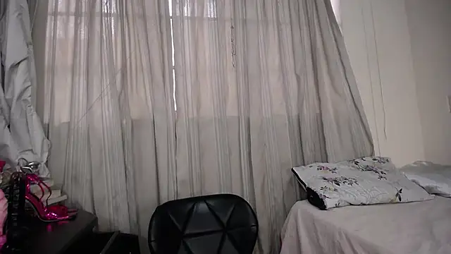 infinitysex1 live cam on StripChat