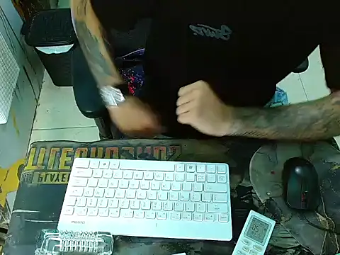 Boy_tatto77 live cam on StripChat