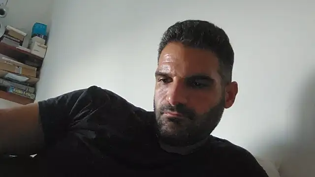 marios87xxl live cam on StripChat