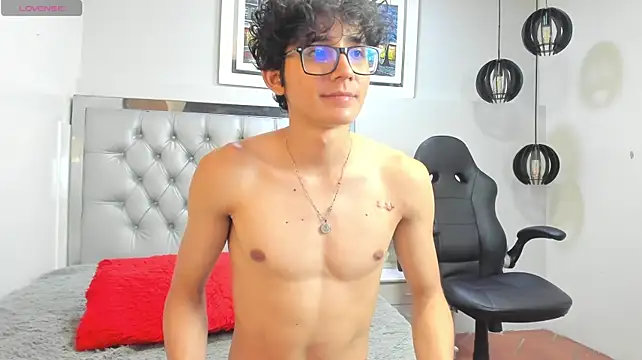 tim_cooper live cam on StripChat