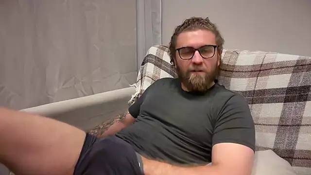 Bear_bear_ live cam on StripChat